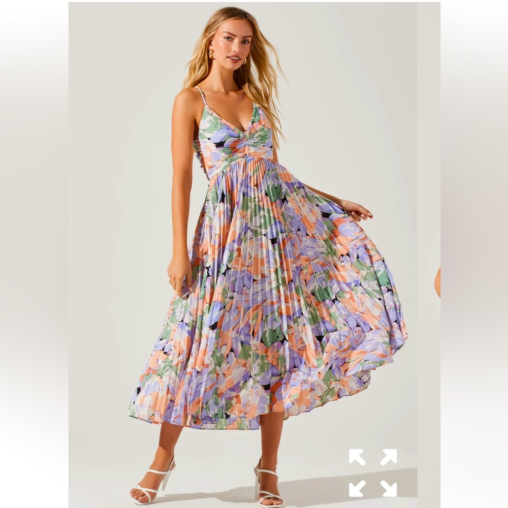 ASTR The Label: Blythe Floral Plisse Midi Dress